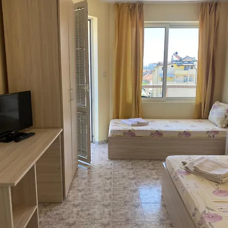 Guest Nia Elis 3* كيتن