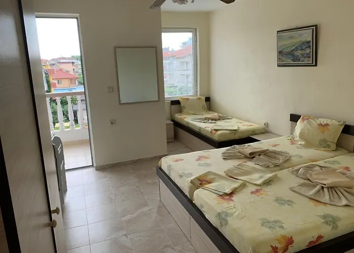 Casa de hóspedes Guest Nia Elis 3*